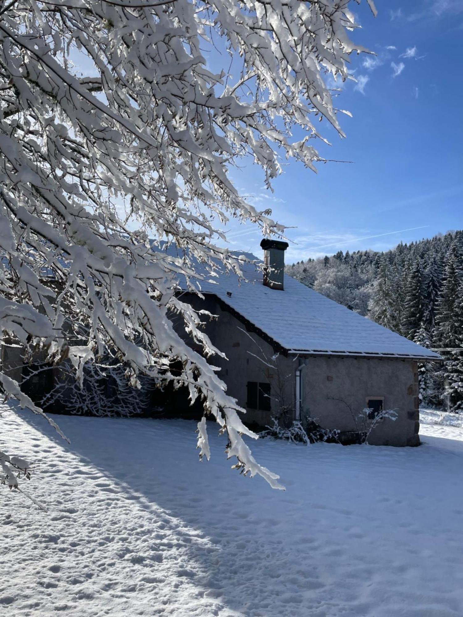La Hutte Villa Tendon Екстериор снимка